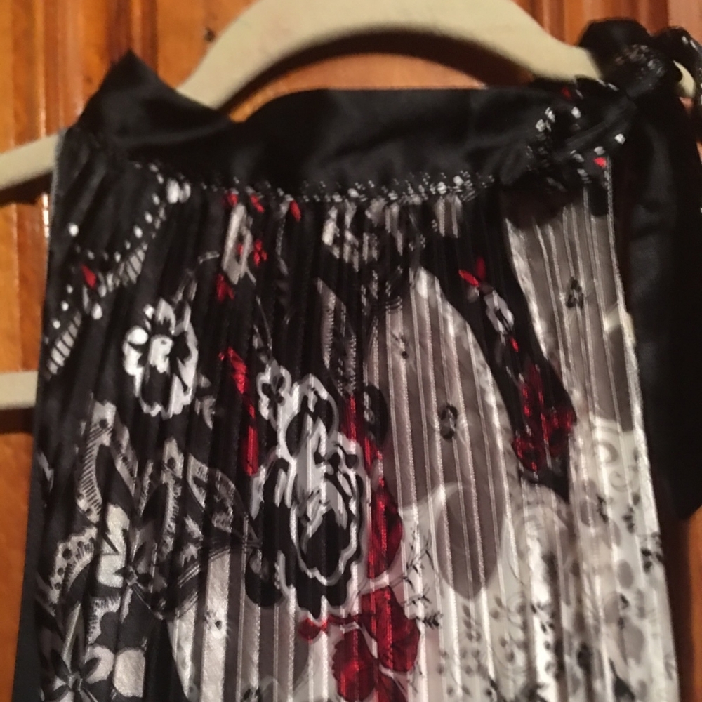 Black and white mini dress